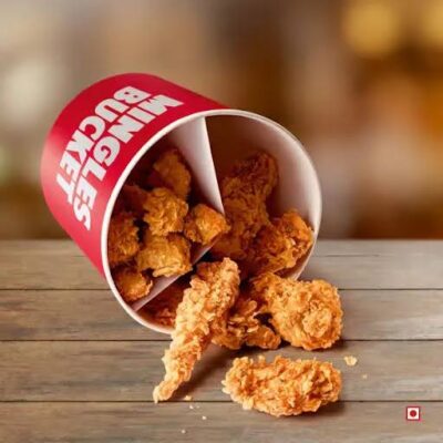 Mingle Bucket (3pcs Bonlesss Strips + 4pcs Wings + Reg popcorn)