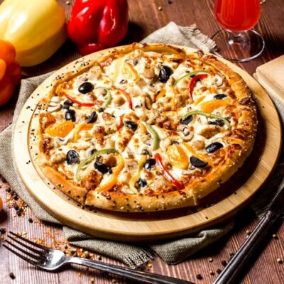 Main Pizzas